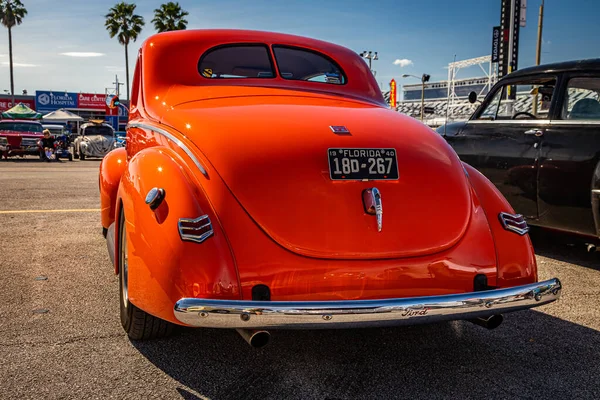 Daytona Beach Листопада 2018 Низькоперспективний Задній Кут Огляду Ford Deluxe — стокове фото