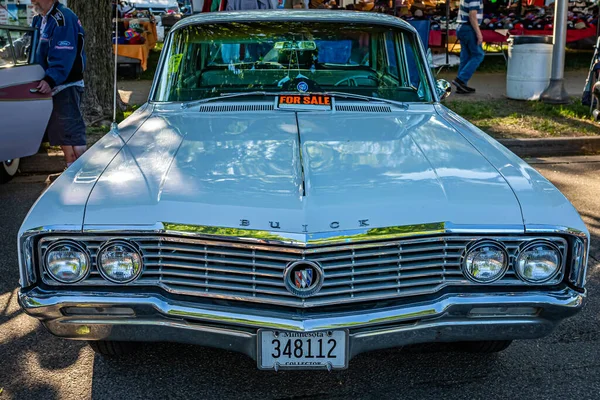 Falcon Heights Června 2022 Pohled Velké Perspektivy Buick Electra 225 — Stock fotografie