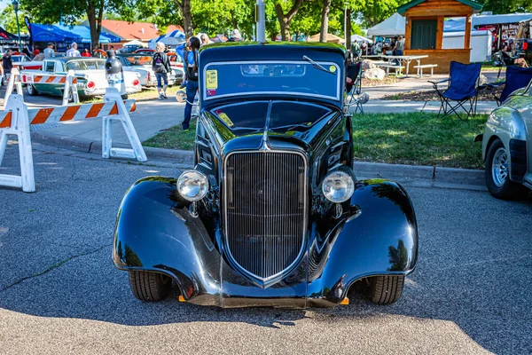 Falcon Heights Junio 2022 Vista Frontal Alta Perspectiva Plymouth Deluxe — Foto de Stock