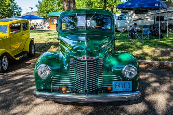 Falcon Heights 2022 Június Egy 1947 Nemzetközi Kb2 Pickup Teherautó — Stock Fotó