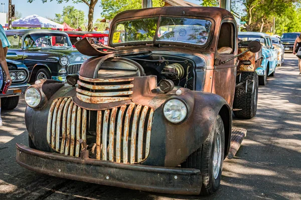 Falcon Heights Juni 2022 Hochperspektivische Frontansicht Eines Alten Chevrolet Pickup — Stockfoto