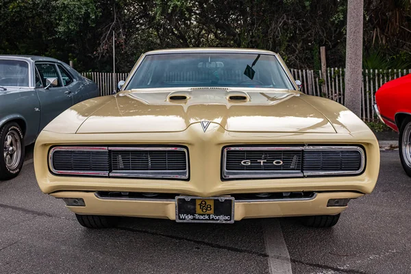 Tybee Island October 2020 Front View 1968 Pontiac Gto Hardtop — Φωτογραφία Αρχείου