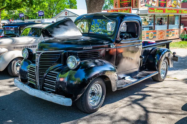 Falcon Heights Juni 2022 Hochperspektivische Frontansicht Eines Plymouth 125 Pickup — Stockfoto