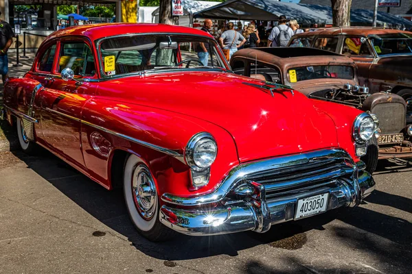 Falcon Heights Junho 2022 Vista Frontal Alta Perspectiva Oldsmobile Super — Fotografia de Stock