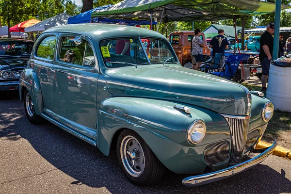 Falcon Heights Června 2022 Pohled Velké Perspektivy Ford Super Deluxe — Stock fotografie