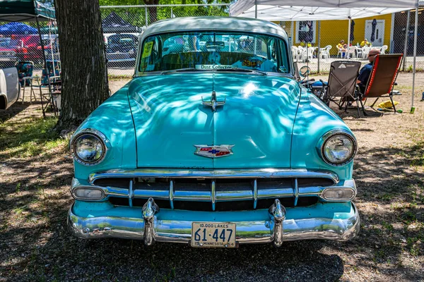 Falcon Heights Juni 2022 High Perspective Front View 1954 Chevrolet — Stockfoto