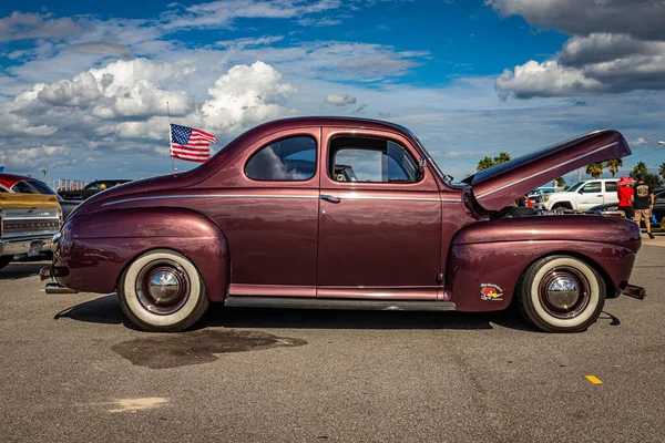 Daytona Beach November 2020 Low View View 1941 Ford Deluxe — 스톡 사진