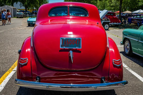 Falcon Heights Juni 2022 Hochperspektivische Rückansicht Eines Ford Deluxe Flathead — Stockfoto