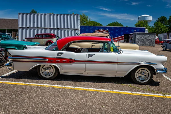 Falcon Heights Június 2022 Egy 1957 Pontiac Star Chief Door — Stock Fotó