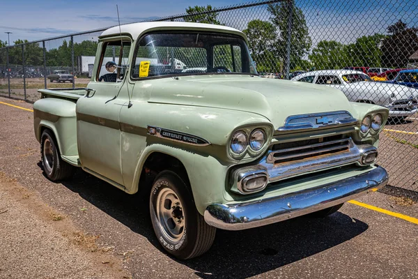 Falcon Heights Haziran 2022 1959 Chevrolet Apache 3100 Stepside Pikapı — Stok fotoğraf