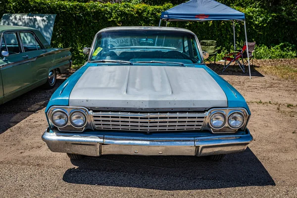 Falcon Heights Juni 2022 Hochperspektivische Frontansicht Eines Chevrolet Impala Hardtop — Stockfoto