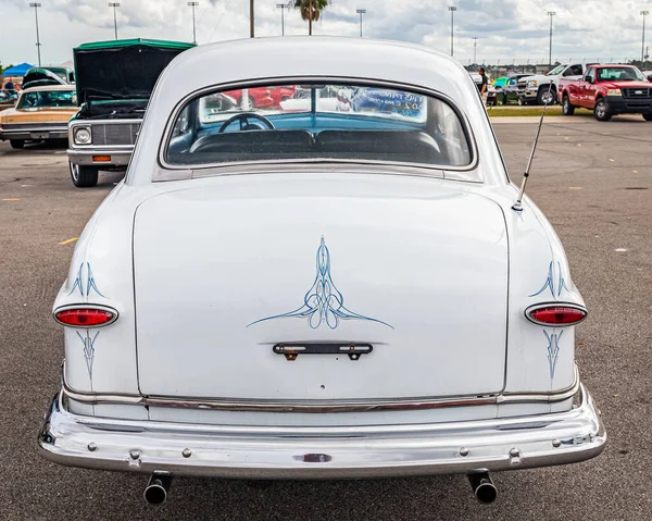 Daytona Beach Listopadu 2020 Pohled Zezadu Ford Custom Tudor Sedan — Stock fotografie