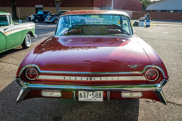 Falcon Heights Juni 2022 Högt Perspektiv Bakifrån Oldsmobile Super Holiday — Stockfoto