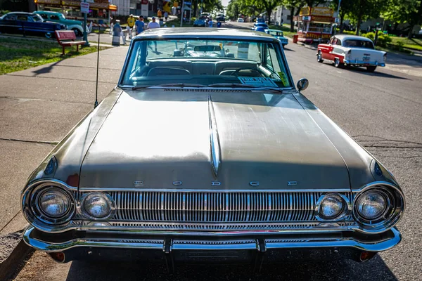 Falcon Heights Juni 2022 Hochperspektivische Frontansicht Eines Dodge Polara 500 — Stockfoto