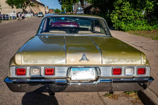 Falcon Heights Junho 2022 Visão Traseira Alta Perspectiva 1964 Dodge — Fotografia de Stock