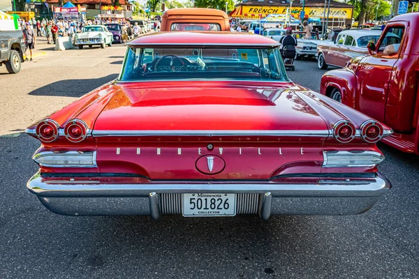 Falcon Heights Juni 2022 Hochperspektivische Rückansicht Eines Pontiac Bonneville Door — Stockfoto