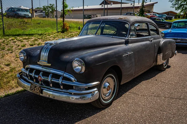 Falcon Heights Juni 2022 Hochperspektivische Frontansicht Eines Pontiac Silver Streak — Stockfoto