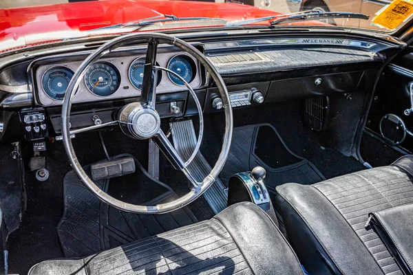 Falcon Heights Června 2022 Detailní Pohled Interiéru Pontiac Lemans 1963 — Stock fotografie