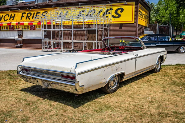 Falcon Heights Junho 2022 Vista Canto Traseiro Alta Perspectiva Oldsmobile — Fotografia de Stock