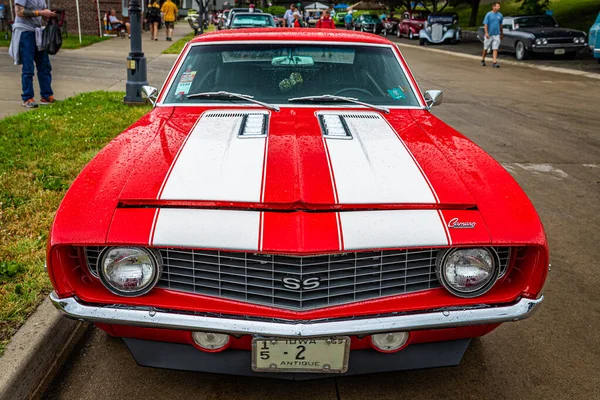 Des Moines Juli 2022 Högt Perspektiv Framifrån 1969 Chevrolet Camaro — Stockfoto