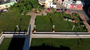 Valladolid, Meksika 'daki İHA' dan ileri uçuş görüntüsü.