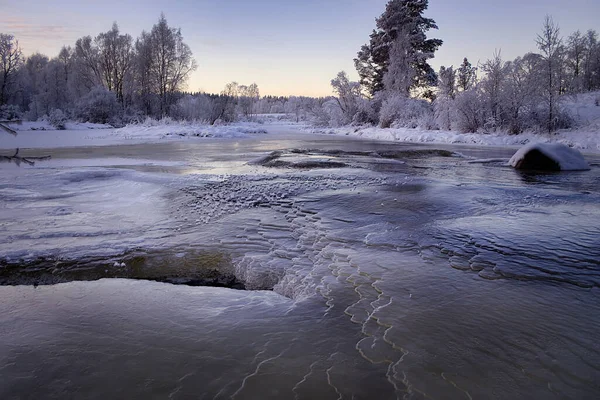 Estuary River Goes Ice — Foto Stock