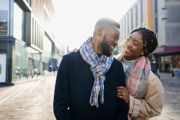 Cheerful Couple Wearing Scraves Out City Centre — Stock Photo, Image