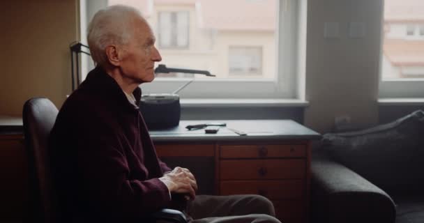 Elderly Senior Man Worried Unhappy — Stockvideo
