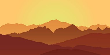 Aşağıdaki vadide sisli dağ manzarasının panoramik görüntüsü Alpenlight gökyüzü ile