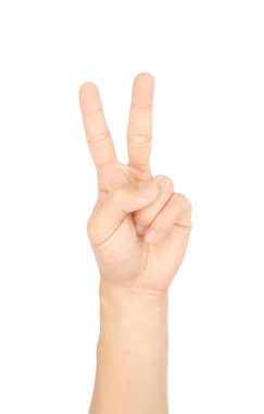 İki parmağını, erkek elini, jestlerini ve cesaretlendirme sembollerini kaldırmak, kavga etmek. Beyaz arkaplanda izole