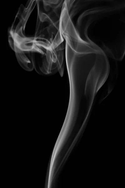 白烟在人群中旋转的运动 抽象的线条与黑色背景隔离 — 图库照片