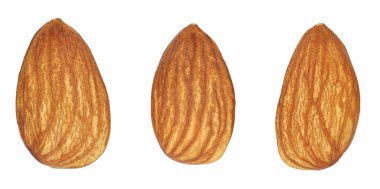 Çiğ bademli fındık. Sağlıklı besinler. Beyaz bir arka planda izole edilmiş. kırpma yolu ile.