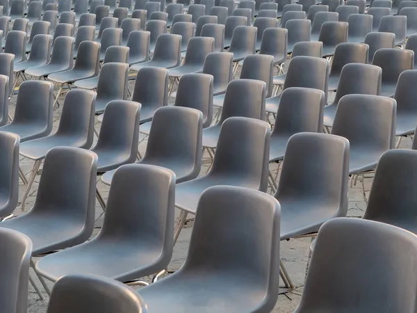 Vavant Empty Plasti Grey Chairs Outdoor Arranged Event Performance — Stock Photo, Image