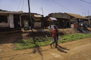 Jinja, Uganda 'da, Doğu Bölgesi' nde bir şehirdir. Merkez Pazar şehir merkezinde yer almaktadır ve bir çeşit açık ticaret türüdür.