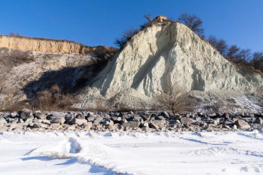 Pyvykha, Hora Pyvykha bir tepe, Poltava bölgesinin Globinsky bölgelerinde izole bir yükseklik, yerel öneme sahip bir peyzaj rezervi.