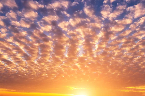 Dramatic Cloudy Sky Illuminated Rays Sunset Sunrise — Stock Photo, Image