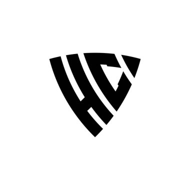 Beyaz arkaplanda izole edilmiş HC Monogram logo harfli üçgen kalkan şekli tasarımı. Üçgen monogram logosu, kalkan monogramı, üçgen kalkan harfi..