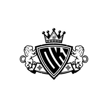 Tamam Monogram logo harfi ve basit kalkan taç tasarımı. Lüks monogram, aslan lüksü logosu.,