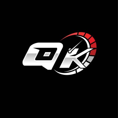 Siyah arkaplan içinde hız ölçer stili tasarımı olan QK logosu. Yarış hız logosu harfi, hız ölçer monogram tasarımı.