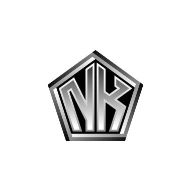 Modern geometrik gümüş şekilli NK Monogram logo harfi. Geometrik şekil yuvarlanmış, daire dikdörtgeni ve üçgen şekil logosu dizaynı