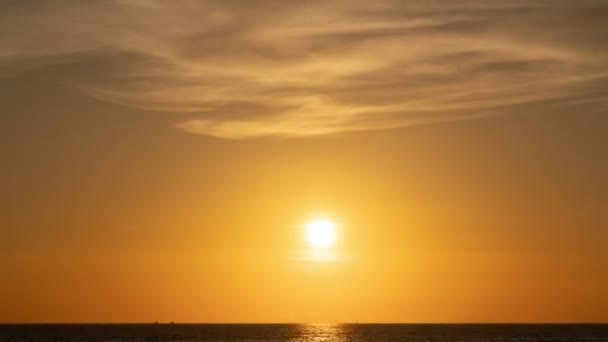 Sonnenuntergang Oder Sonnenaufgang Wolken Zeitraffer Dramatischer Sonnenuntergang Landschaft Mit Großen — Stockvideo