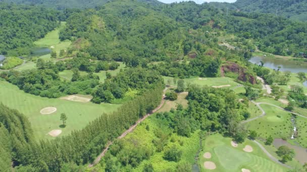 Uitzicht Vanuit Lucht Bovenkant Van Groene Golfbaan Thailand Prachtige Groene — Stockvideo