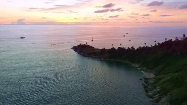 Drohnenaufnahme Vom Kap Promthep Phuket Thailand Schönes Wahrzeichen Zum Sonnenuntergang — Stockvideo