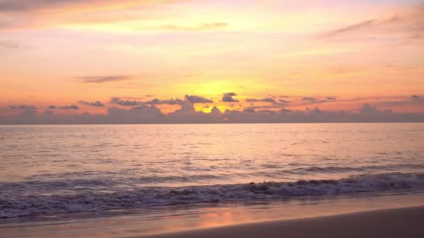 Mar Tropical Atardecer Amanecer Sobre Mar Video Sol Toca Horizonte — Vídeos de Stock