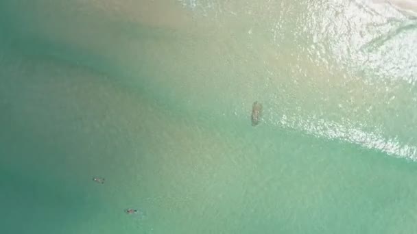 Piękna Fala Morska Sezonie Letnim Nagranie Lotu Drona Widok Lotu — Wideo stockowe
