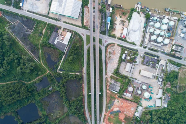 Aerial View Curve Road Csomópont Autópályák Erdei Forgalom Városban Drone — Stock Fotó