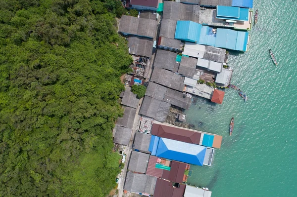 Vista Aérea Vista Superior Aldea Pescadores Con Barcos Pesca Techo — Foto de Stock