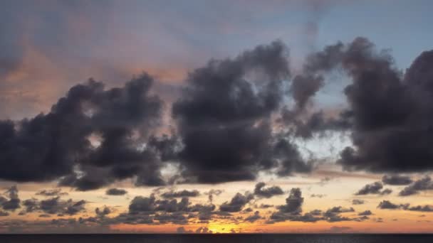 Amazing Clouds Sea Timelapse Sunset Sunrise Burning Golden Sky Shining — Stock Video