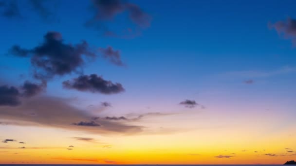 Increíbles Nubes Sobre Mar Timelapse Puesta Sol Salida Del Sol — Vídeos de Stock