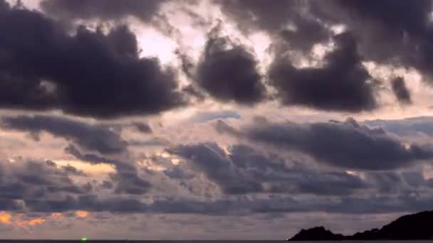 Timelapse Epic Storm Nubes Sobre Océano Atardecer Amanecer Cielo Nubes — Vídeo de stock